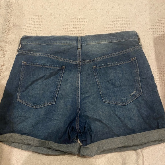 Old Navy Boyfriend Denim Shorts-Size 14 - Picture 2 of 6